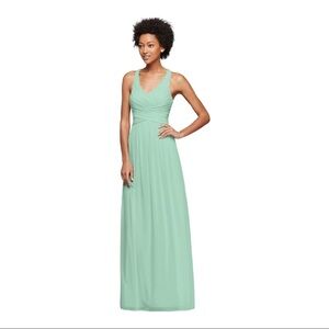 David bridal long bridesmaid dress with crisscross back straps new mint  size 0